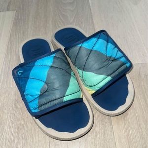 Olukai Sandals size 9